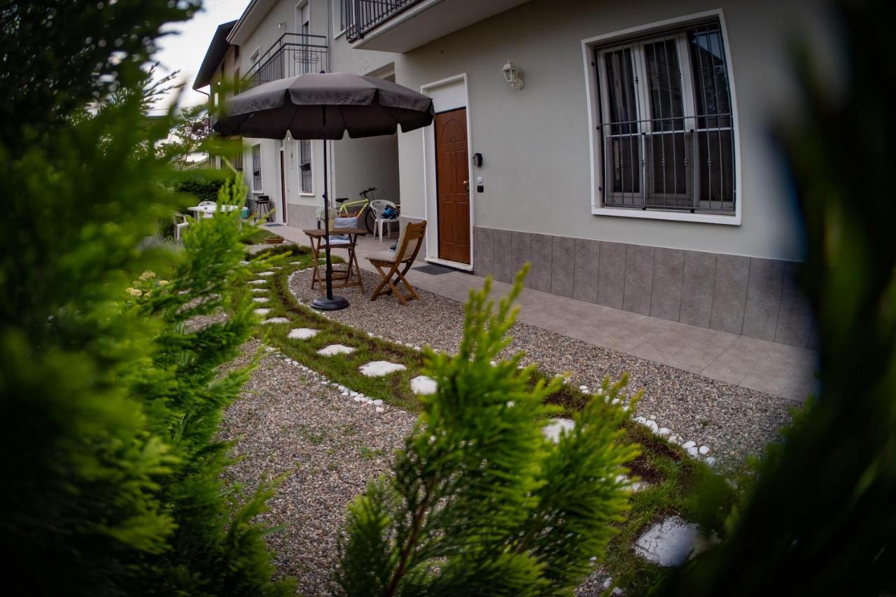 Jolie Maison Cassano Magnago Exterior photo